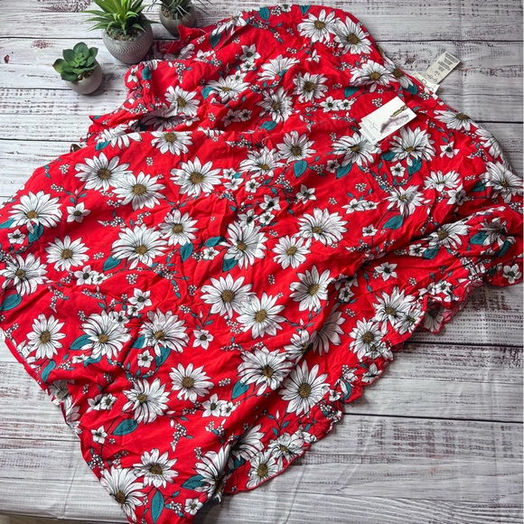 Jessica Simpson Daisy Swim Coverup - Picture 4 of 6